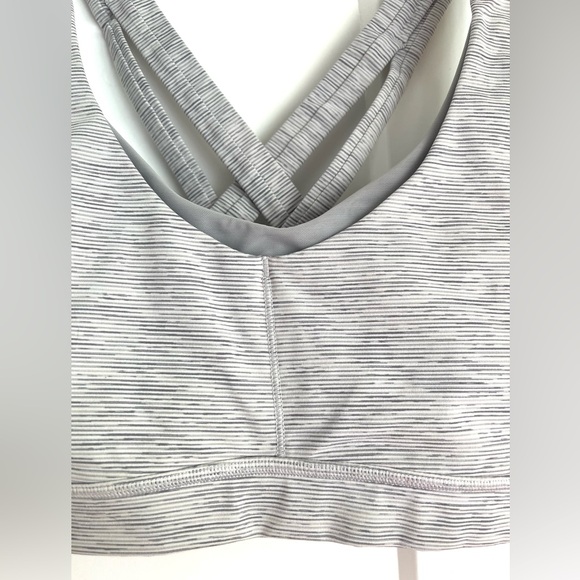 Lululemon Stash N Run bra 6 Gray White - Picture 8 of 8